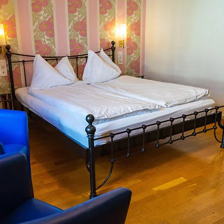 Hostal Alplodge Entrelagos