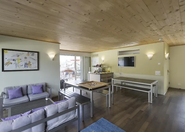 Хостел Alplodge *