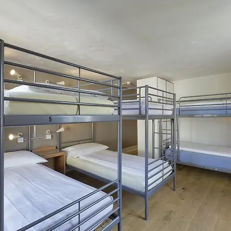 Alplodge Интерлакен