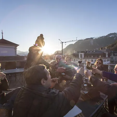 Хостел Alplodge *