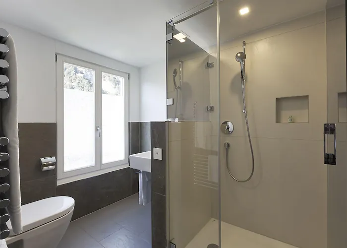 Alplodge Хостел Интерлакен