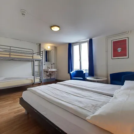 Alplodge Hostel *